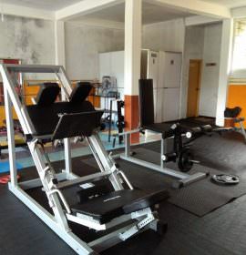 GOLDEN FITNESS CLUB