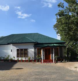 Sanduni Holiday Bunglow